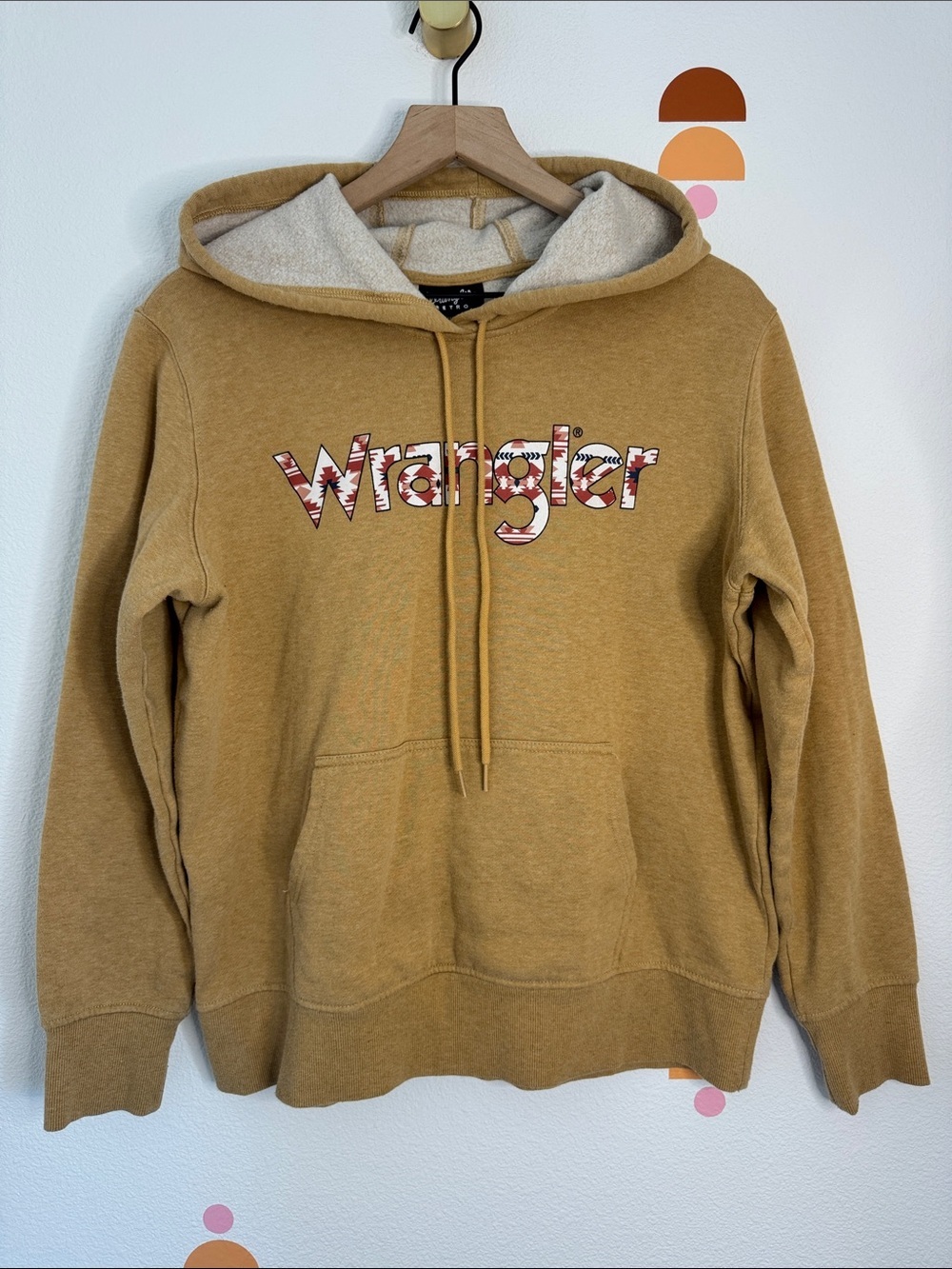 Wrangler Men’s Crewneck Hoodie in Tan with Patterned Logo N0245